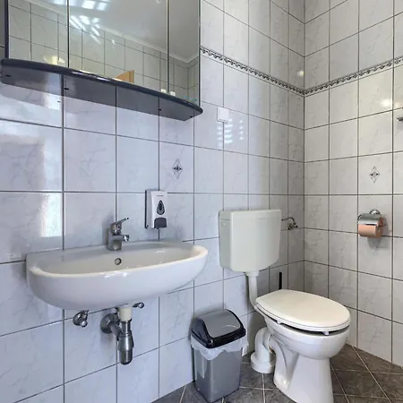 Nyaraló Rubil By Interhome Poreč