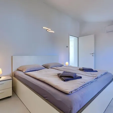 בית נופש Rubil By Interhome