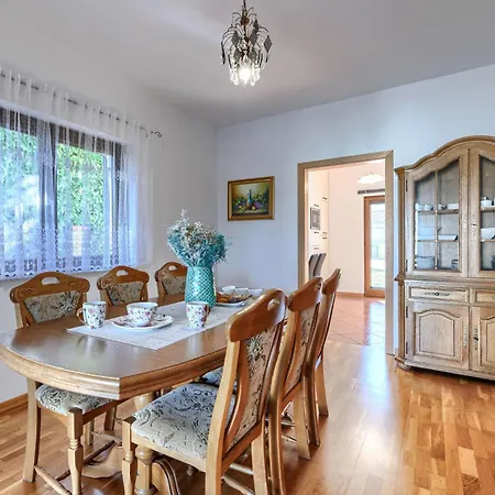 Rubil By Interhome Nyaraló *