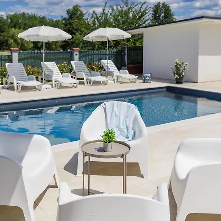 Nyaraló Rubil By Interhome *