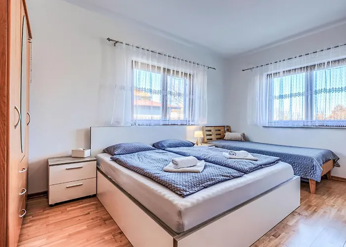 Nyaraló Rubil By Interhome Poreč